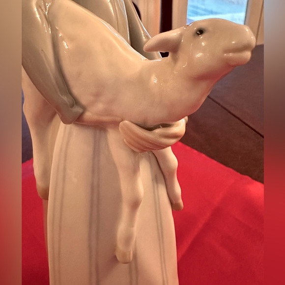 Lladro Porcelain Sculpture "Girl with Lamb", Excellent Condition - Picture 7 of 9